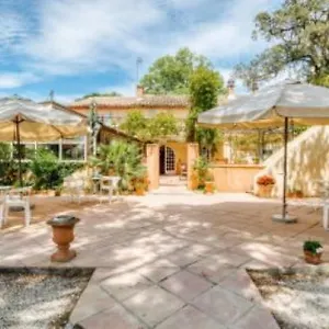 Logis Le Chene Hotel